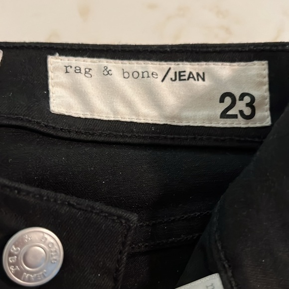 Rag & Bone Super High Rise Skinny Jean in Black - Picture 7 of 9